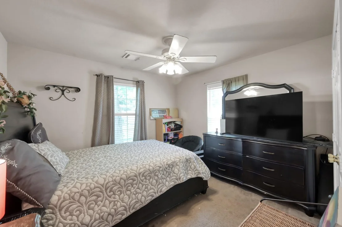 Photo of 805 Webb Street