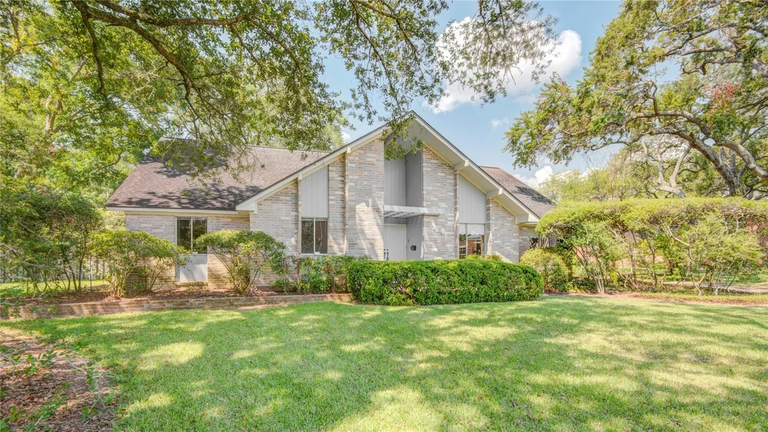 Photo of 114 Post Oak Road