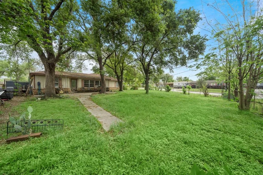 Photo of 8209 Western Drive