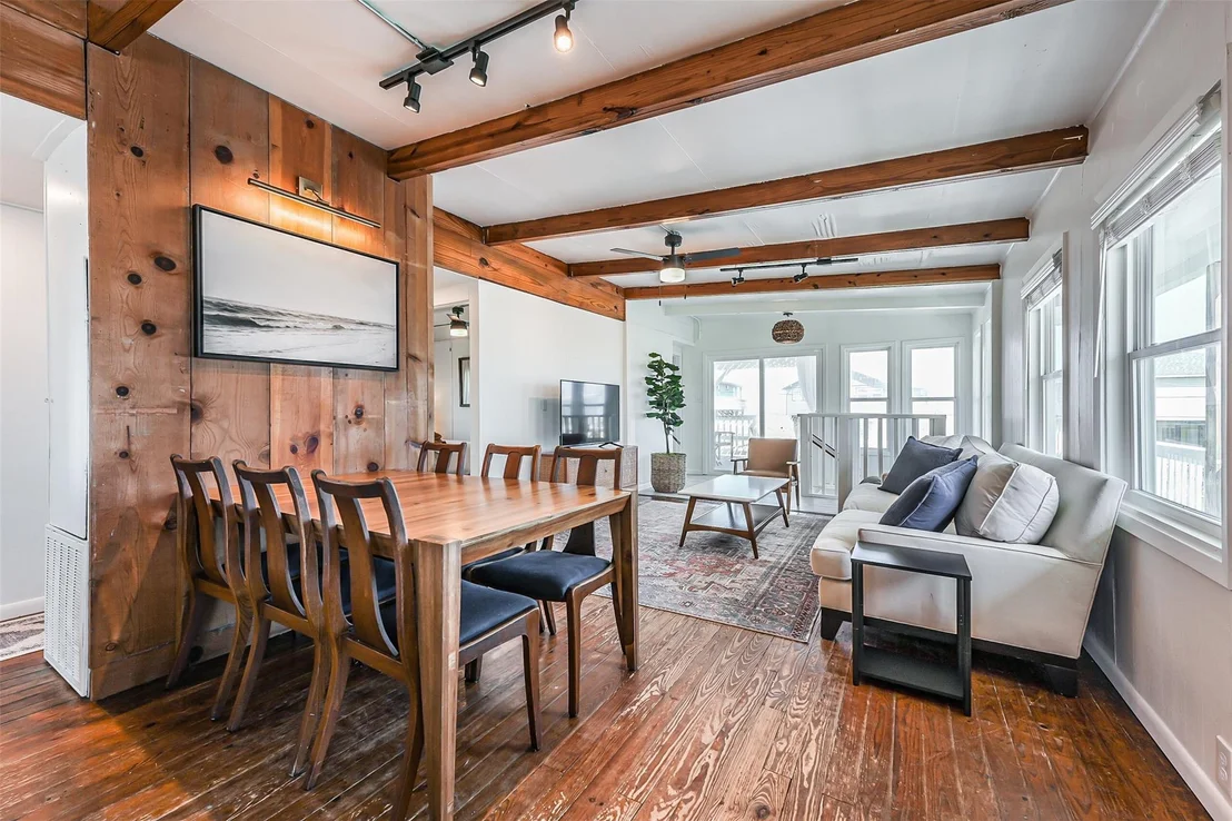 Photo of 801 Seashell Drive