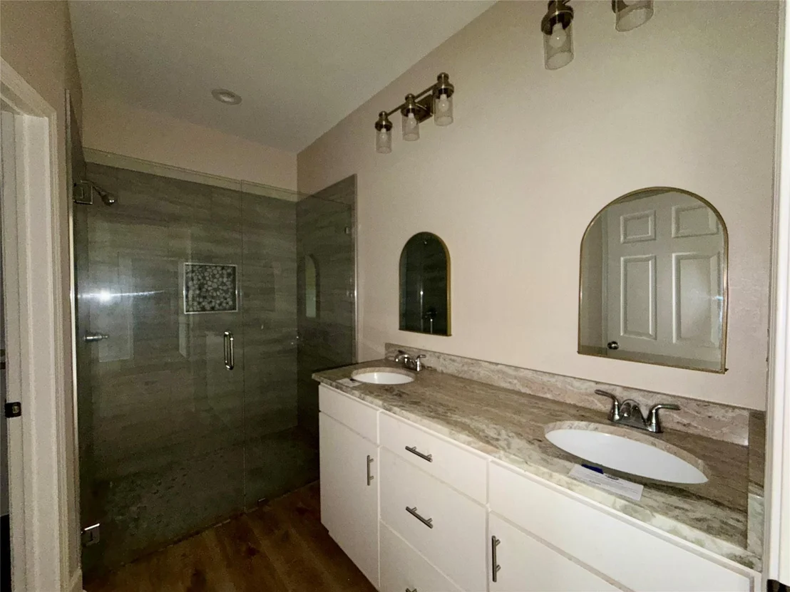 Photo of 106 Elm Street