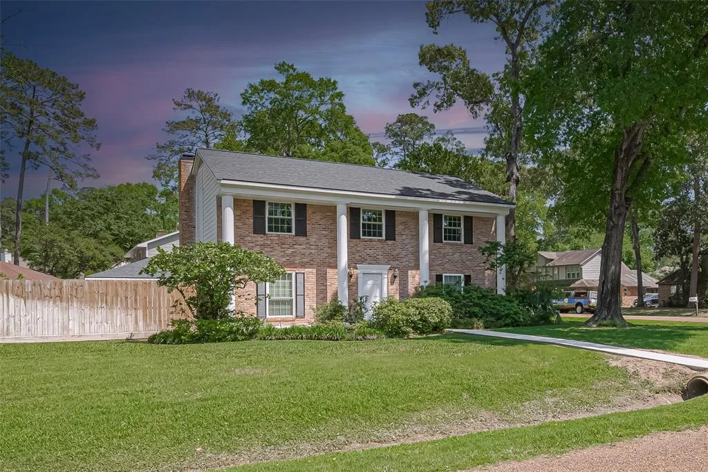 Photo of 565 Landfall Lane