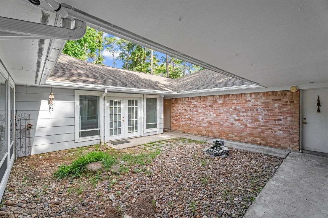 Photo of 25319 Old Carriage Lane