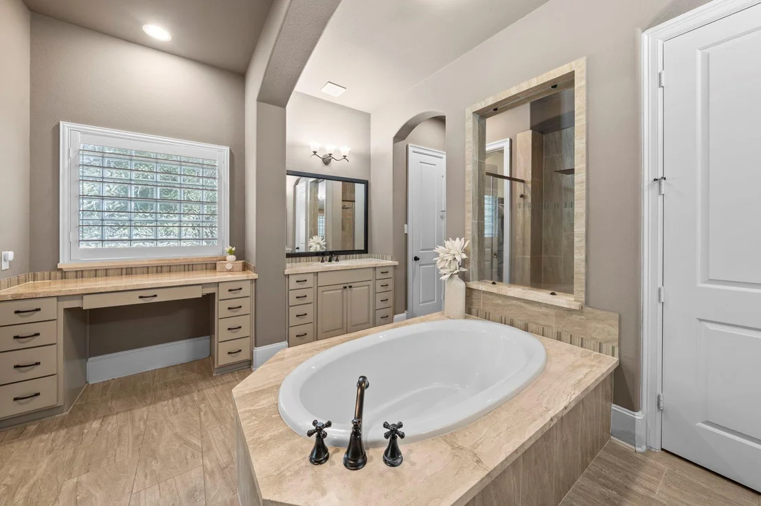 Photo of 17139 Upton Hill Drive