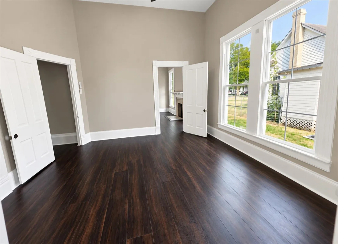 Photo of 501 E State Street