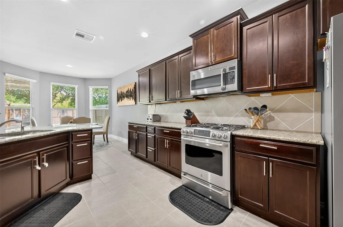 Photo of 1010 Fairway Drive