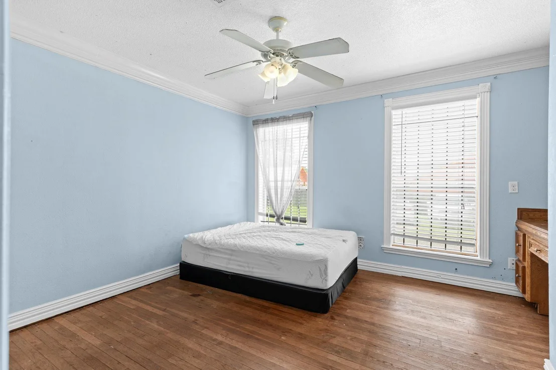 Photo of 8205 Appleton