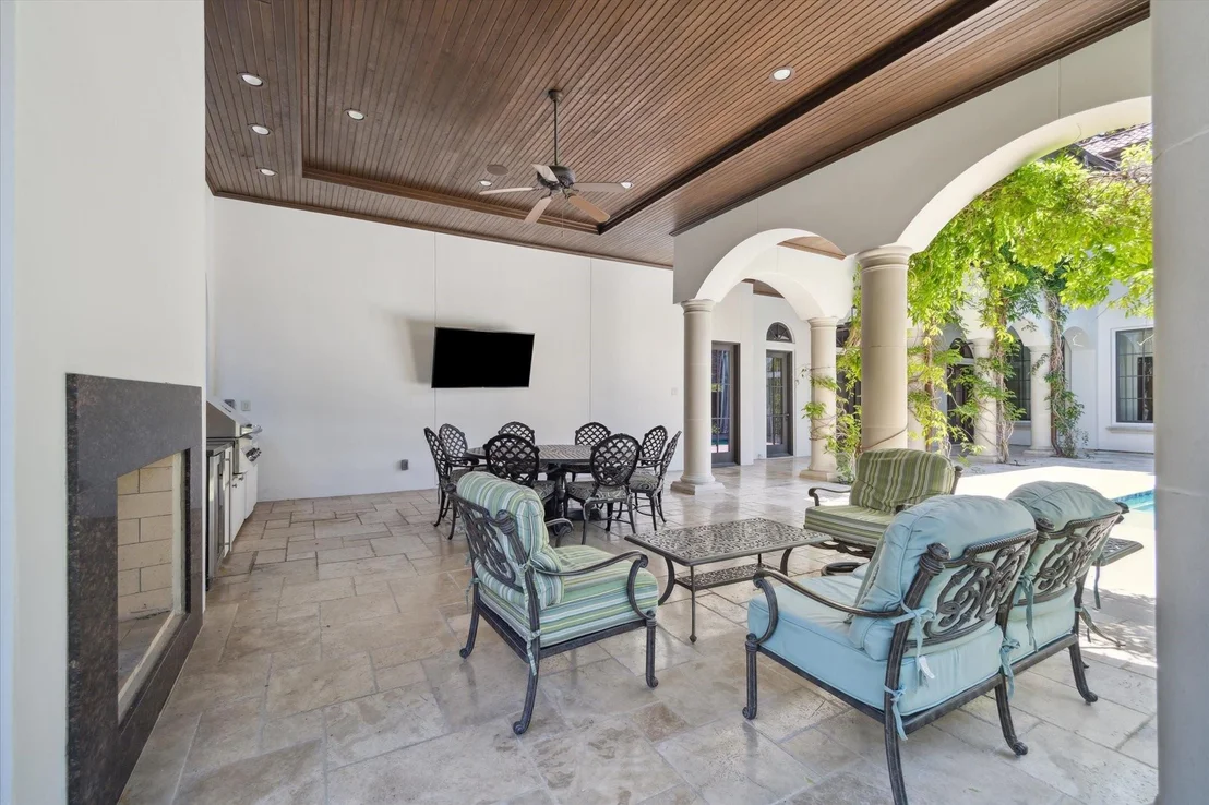 Photo of 5556 Lynbrook Drive