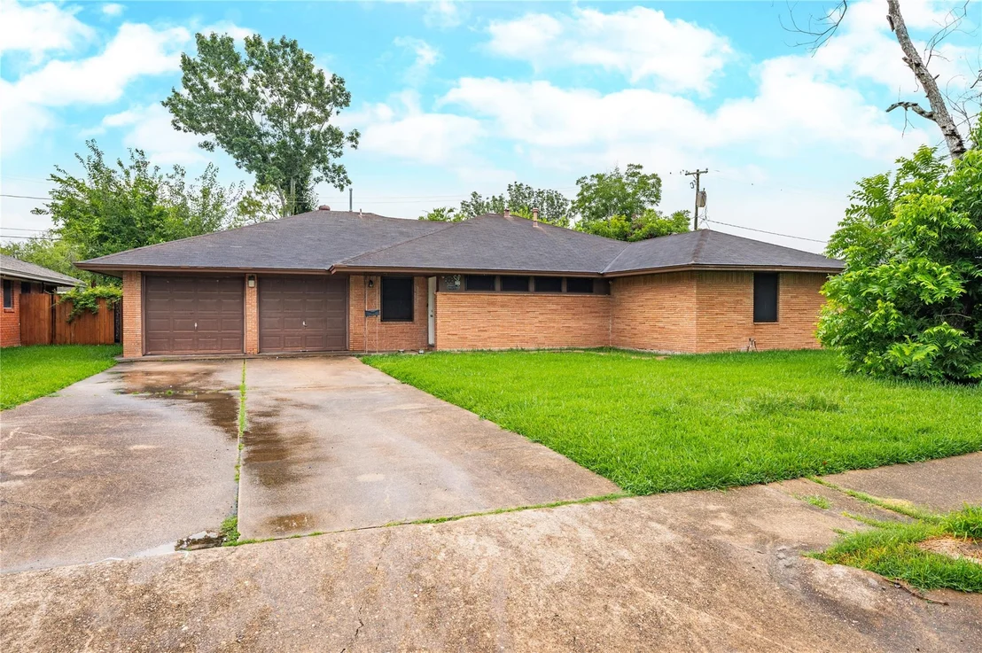 Photo of 1803 Edgehill Road
