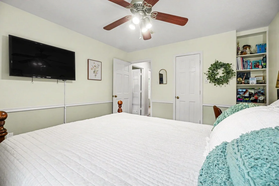 Photo of 1623 Lake Bluff Drive