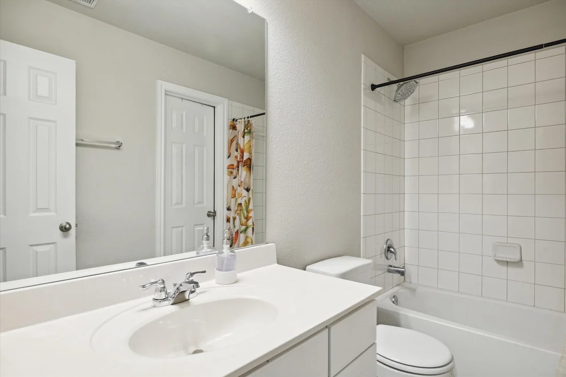 Photo of 17218 Roxburgh Lake Lane