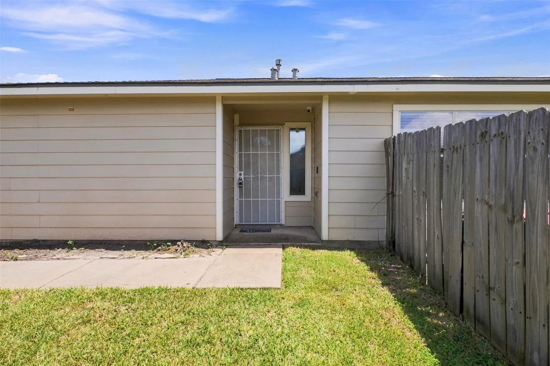 Photo of 718 Sun Lodge Drive