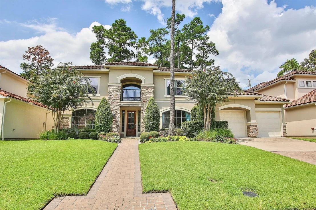 Photo of 15711 Lake Iris Drive