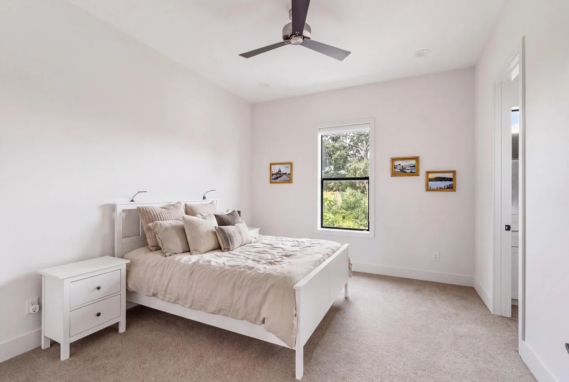 Photo of 5427 Maple Street