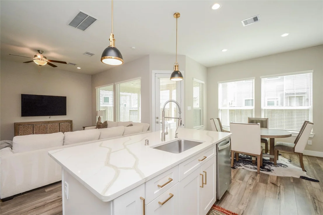 Photo of 3104 Leather Leaf Lane