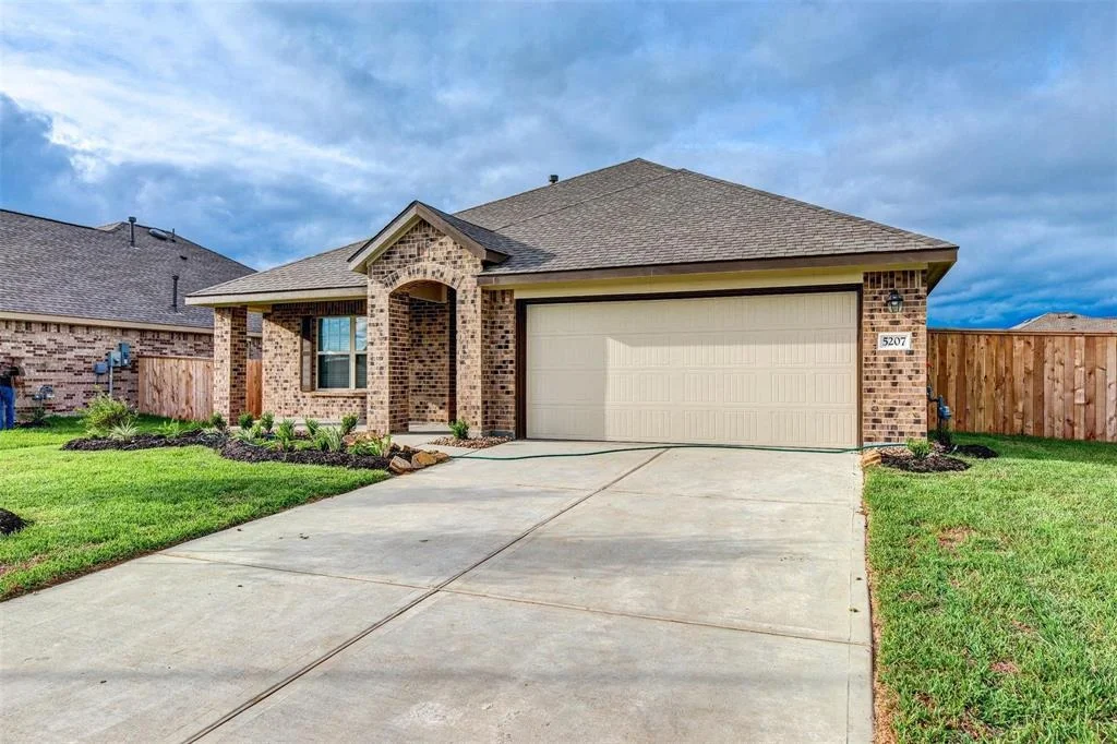 Photo of 5207 Winding Stream Drive
