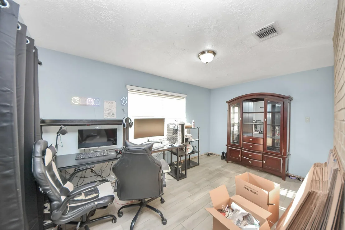 Photo of 22122 Breezy Hill Drive