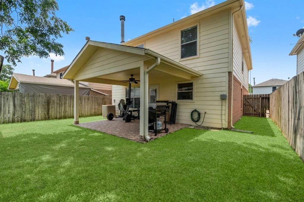 Photo of 16338 North Glade
