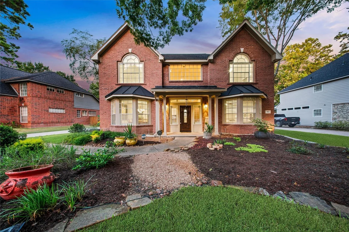 Photo of 79 N Cochrans Green Circle