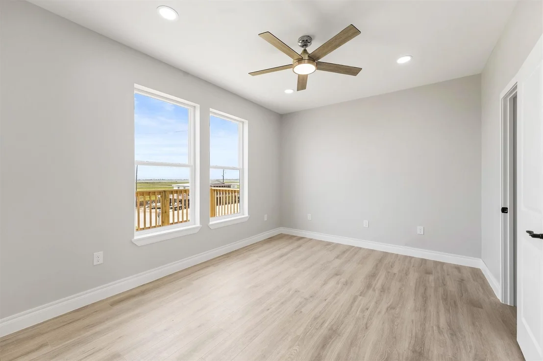 Photo of 234 Bay Avenue