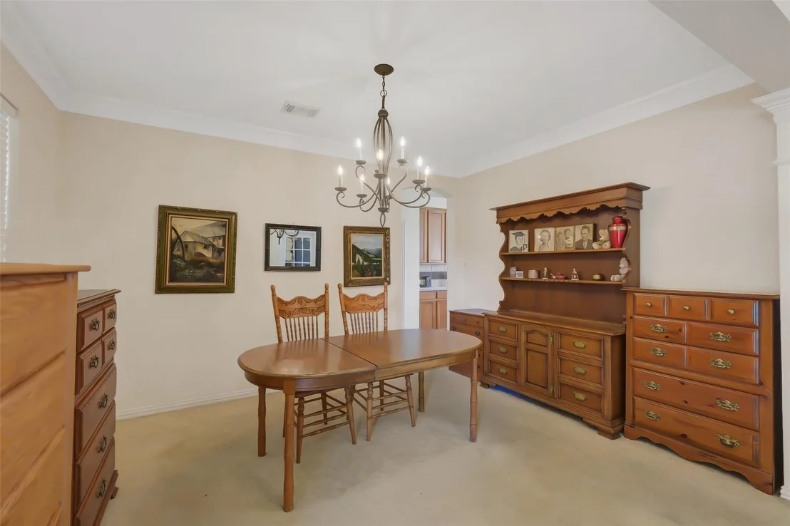 Photo of 8915 High Ridge Lane