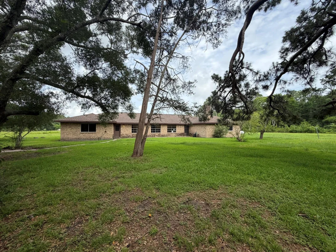 Photo of 820 Avenue L
