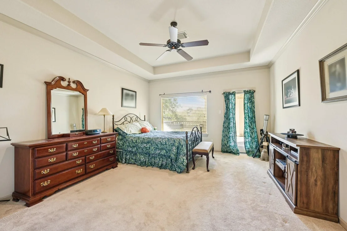 Photo of 51 Sandown Park Drive