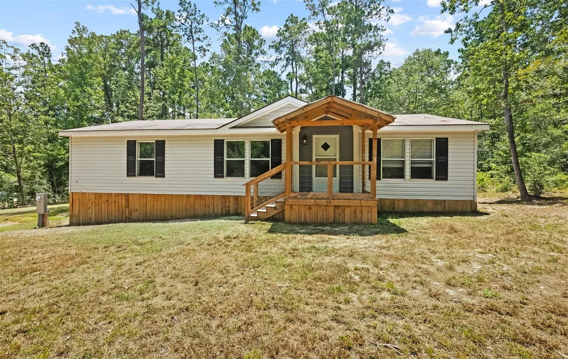 Photo of 110 Rosewood Lane