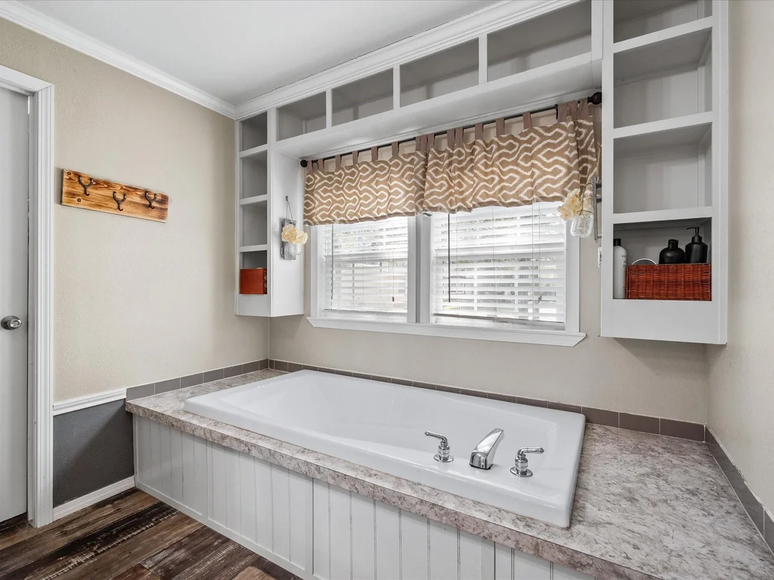 Photo of 11197 Artic Circle