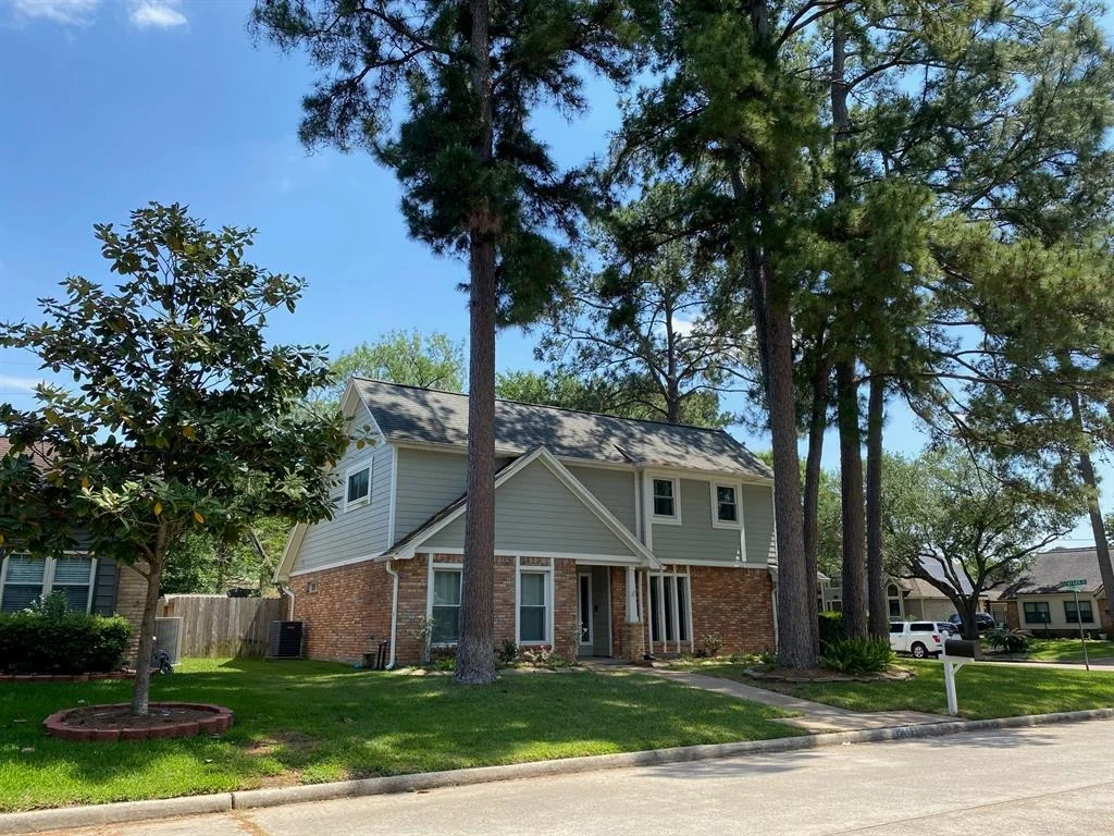 Photo of 15606 Gilbertyn Drive