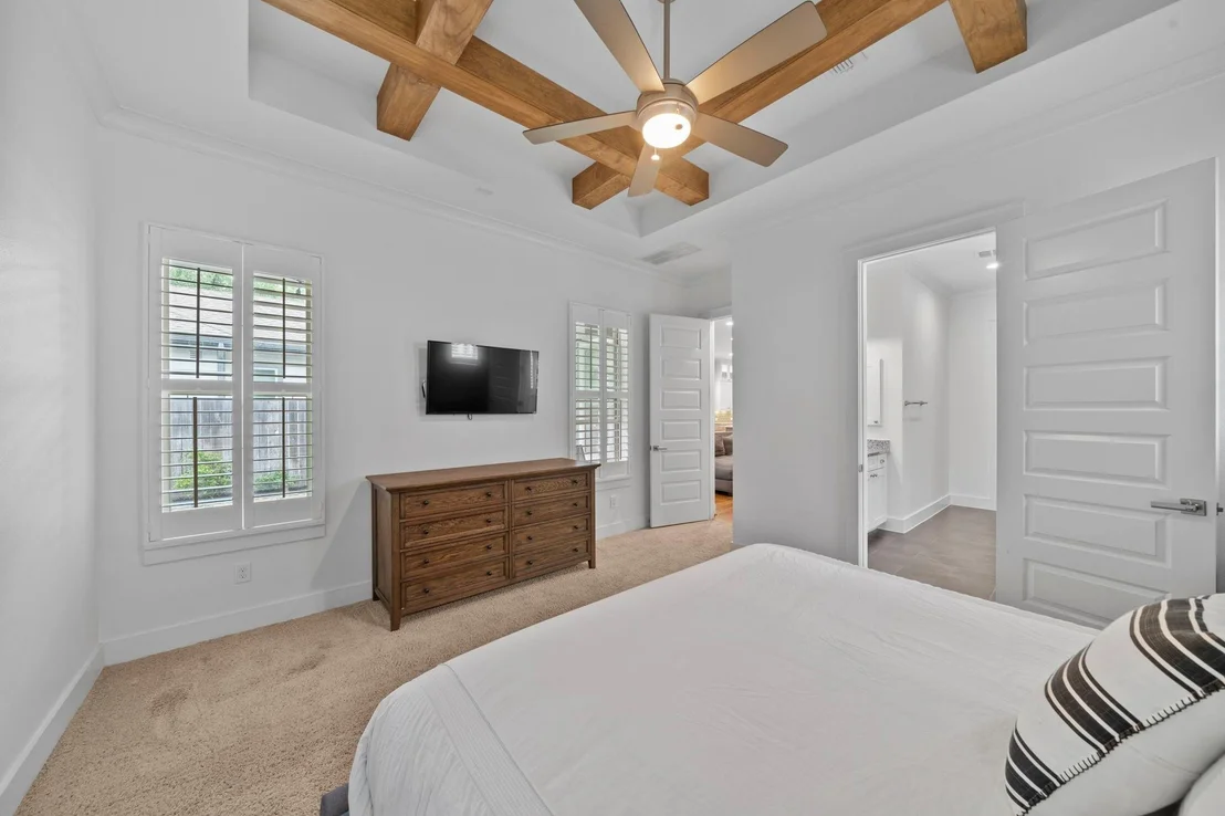 Photo of 17031 Seminole Ridge Drive