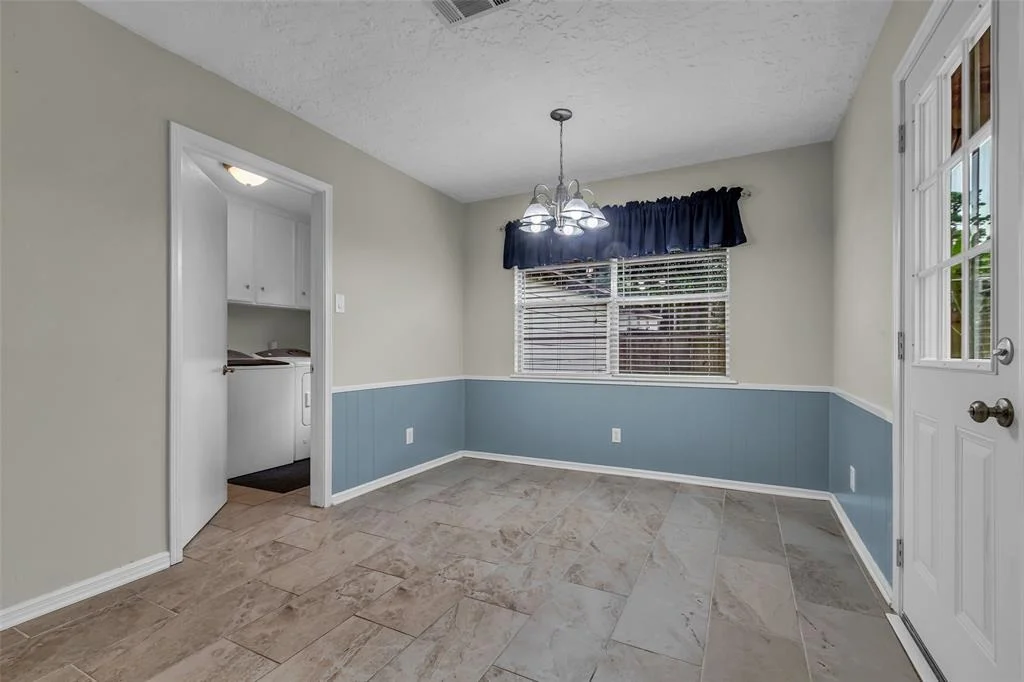 Photo of 8115 Winding Oak Lane