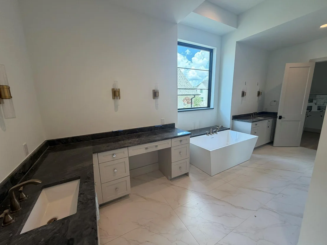 Photo of 4927 Heatherglen Drive