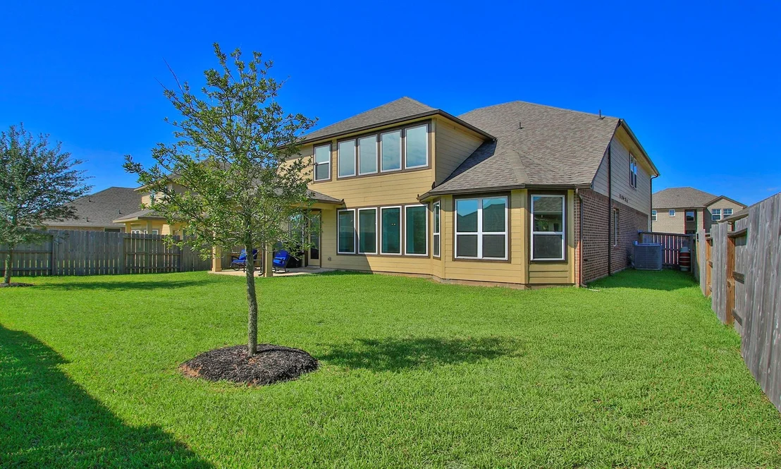 Photo of 7050 Lauren Oak Drive
