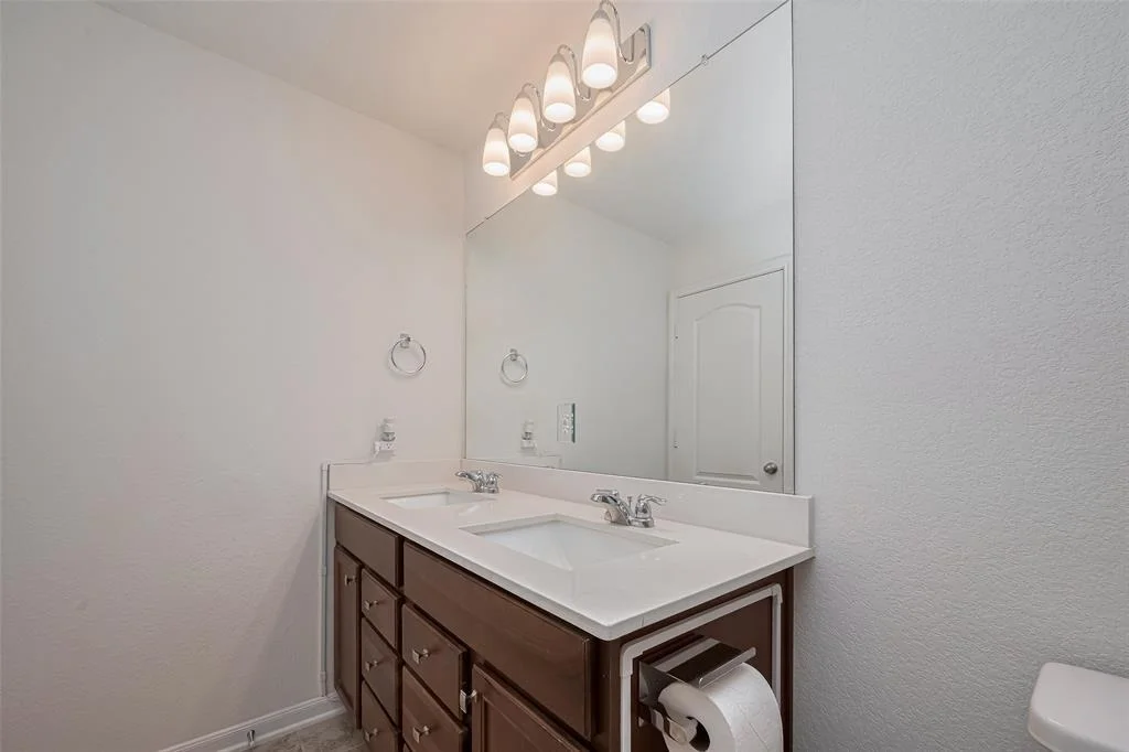 Photo of 4818 Emerson Manor Drive