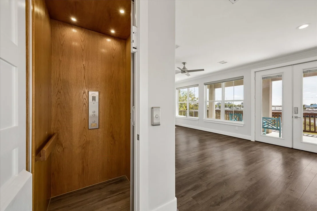 Photo of 2001 Oceanview Drive