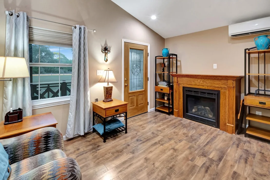 Photo of 413 Private Road 1051
