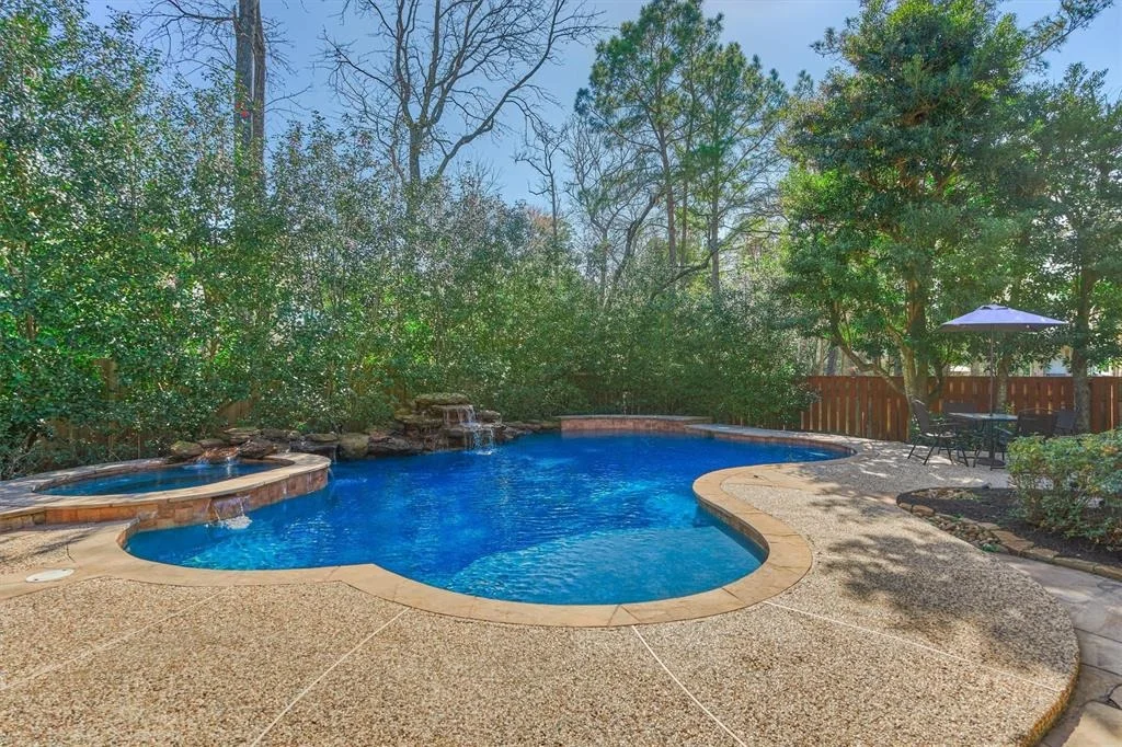 Photo of 86 S Clovergate Circle