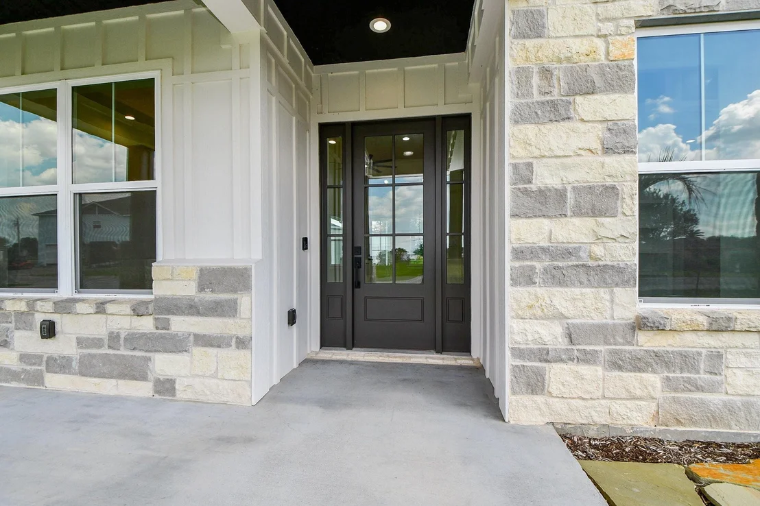 Photo of 595 Buckskin Drive