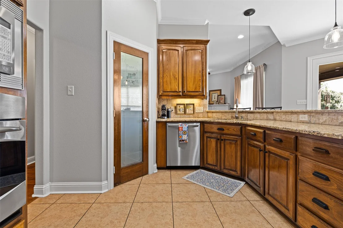 Photo of 155 Oakland
