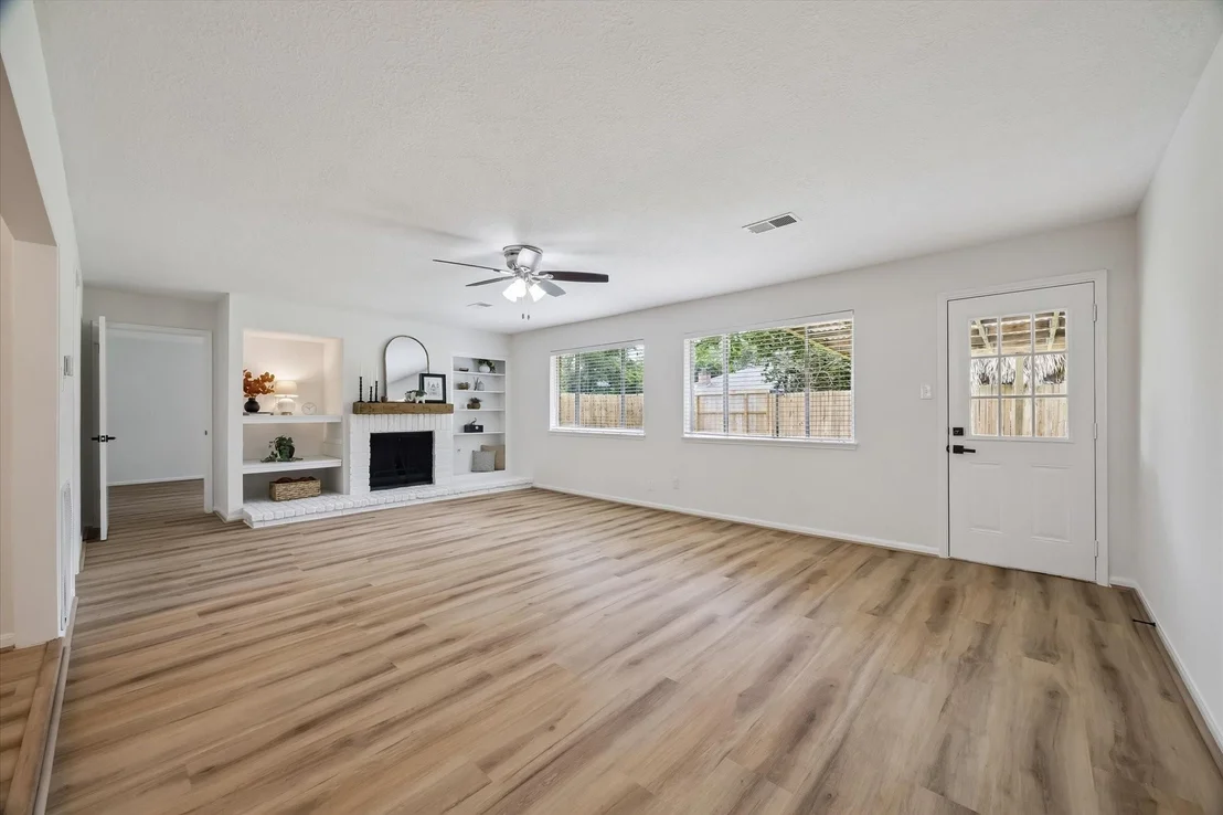 Photo of 16023 Cavendish Drive