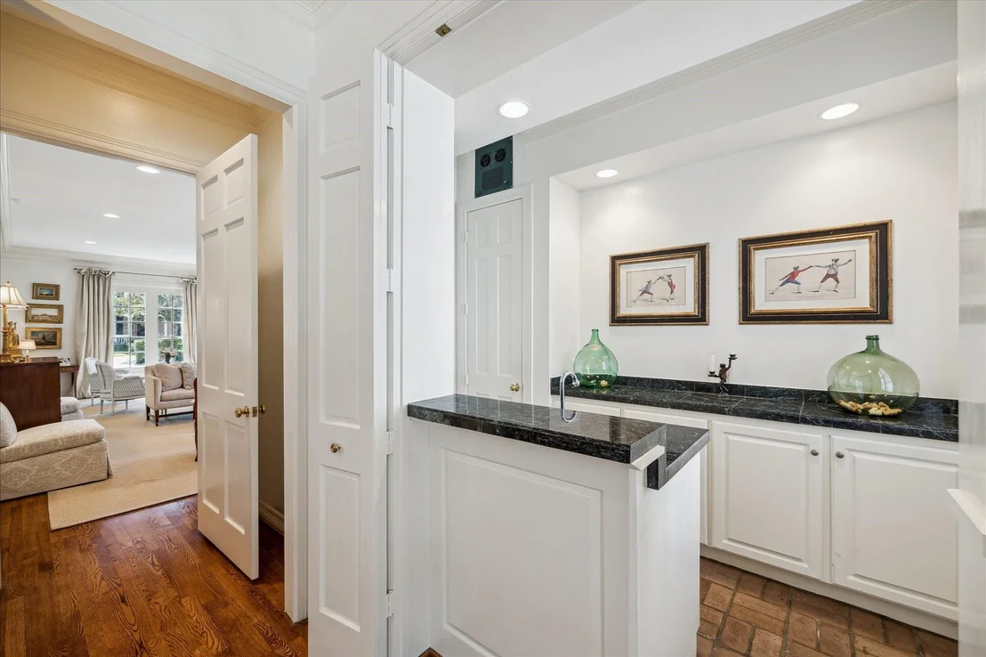 Photo of 3652 Overbrook Lane
