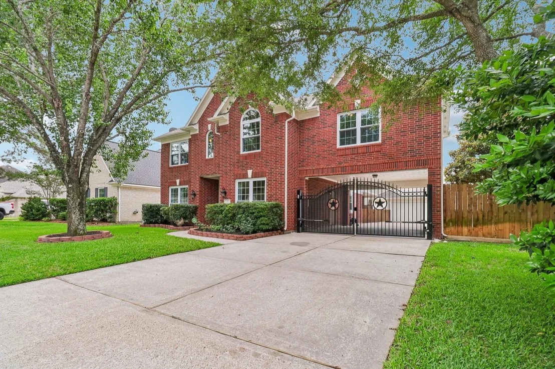 Photo of 23921 Dorrington Estates Lane