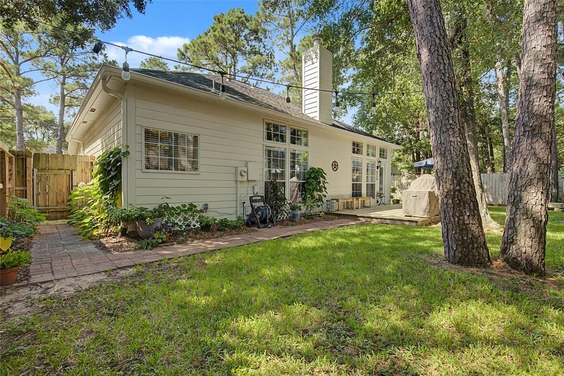 Photo of 59 Laughing Brook Court