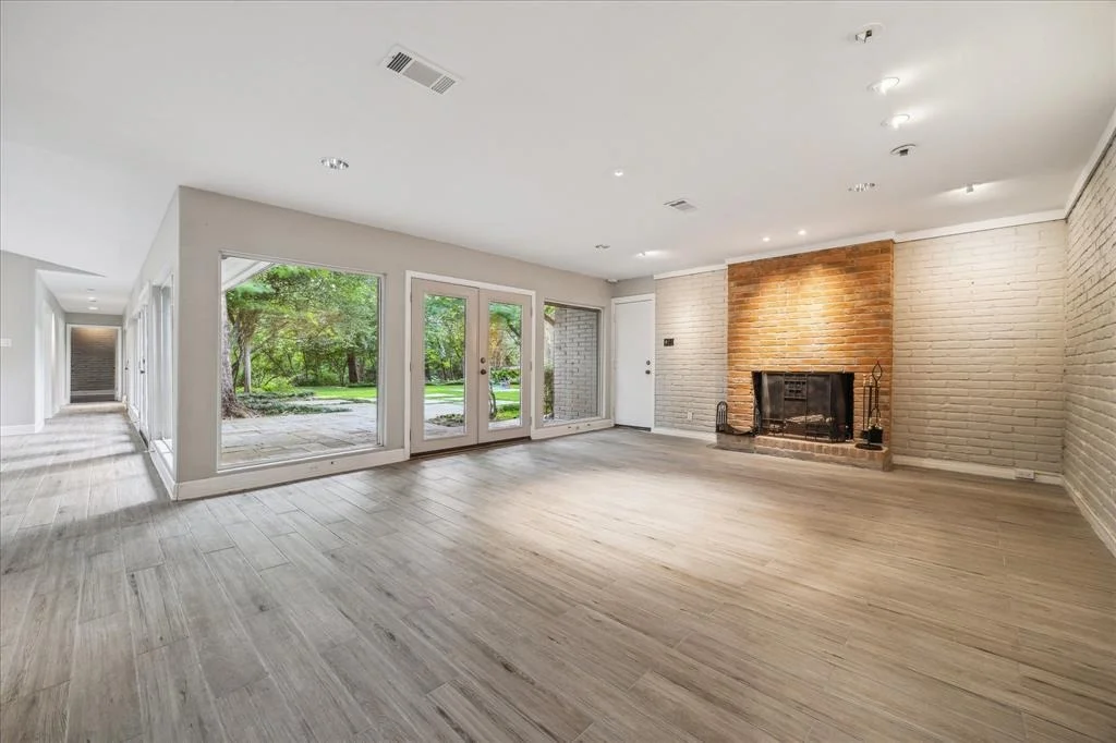 Photo of 323 Electra Drive
