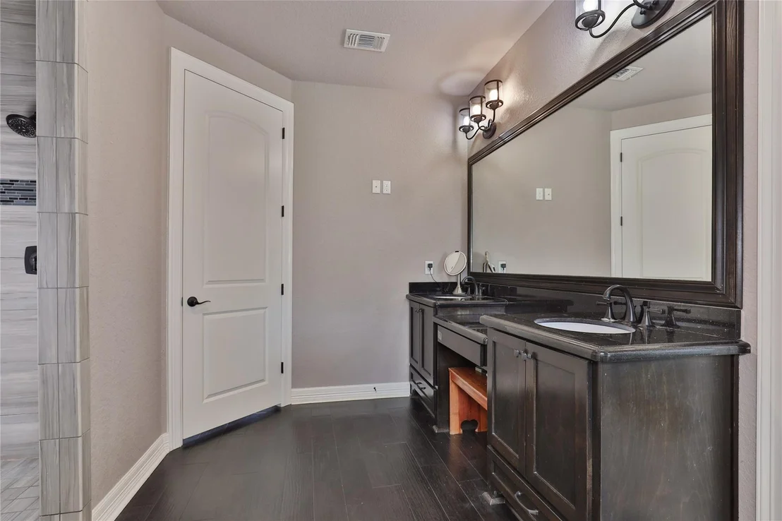 Photo of 717 Rustic Oaks Drive