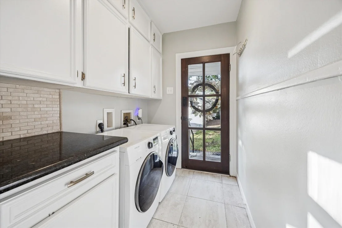 Photo of 1402 Vassar Street