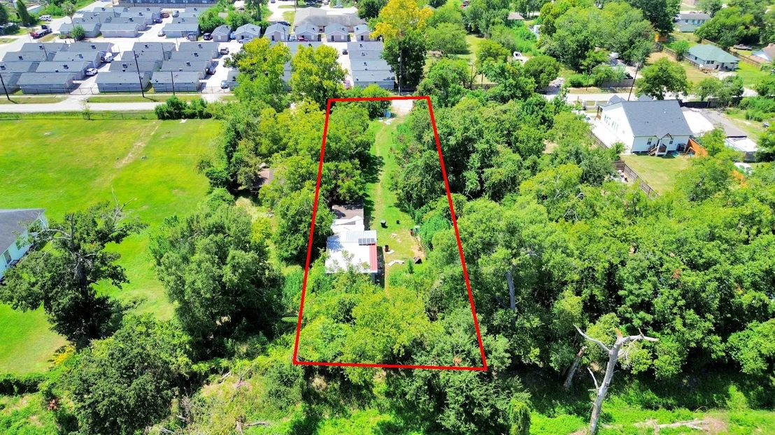 Photo of 8124 Lavender Street