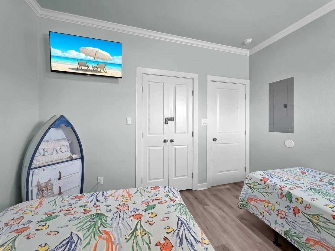 Photo of 962 Surfside Drive