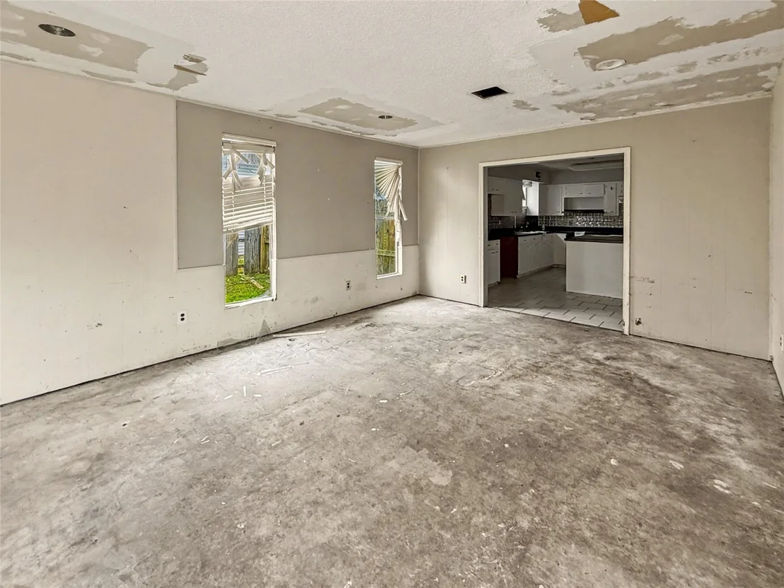 Photo of 613 Center Way Street
